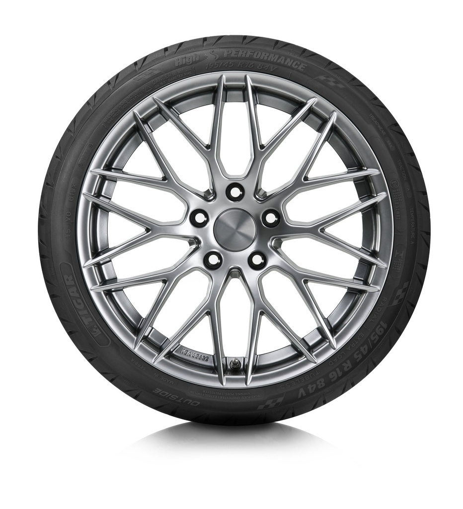 195/55 R 15 TAURUS HIGH PERFORMANCE 85 V